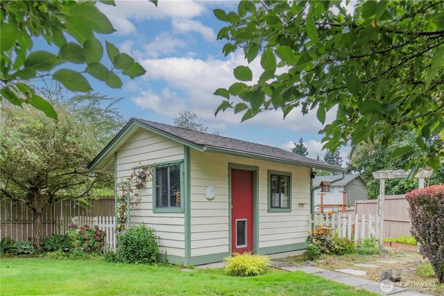 31657 110th Place SE, Auburn, WA 98092