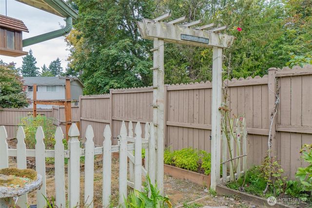 31657 110th Place SE, Auburn, WA 98092