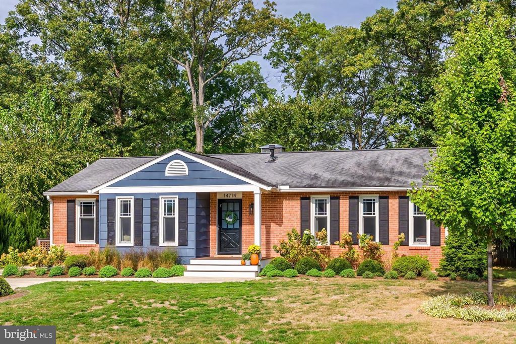 14714 CRANOKE ST, Centreville, VA 20120