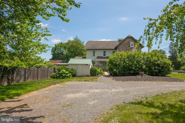 1222 BETHEL CHURCH RD, Spring City, PA 19475