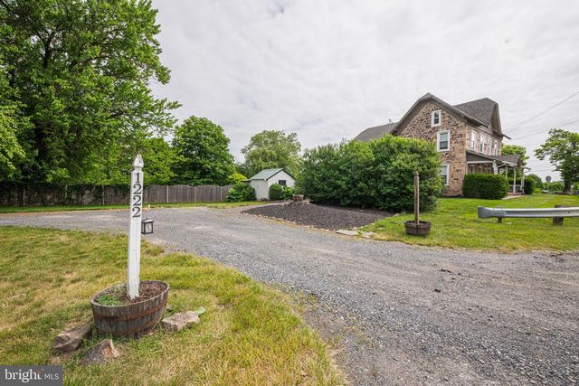 1222 BETHEL CHURCH RD, Spring City, PA 19475