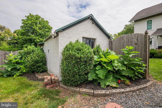 1222 BETHEL CHURCH RD, Spring City, PA 19475