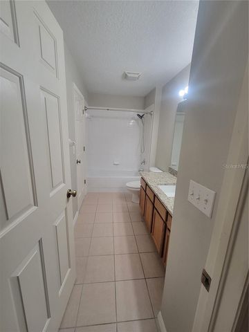 2221 GOLDEN OAK LANE, Valrico, FL 33594