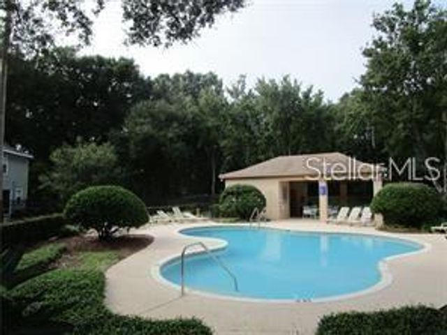 2221 GOLDEN OAK LANE, Valrico, FL 33594