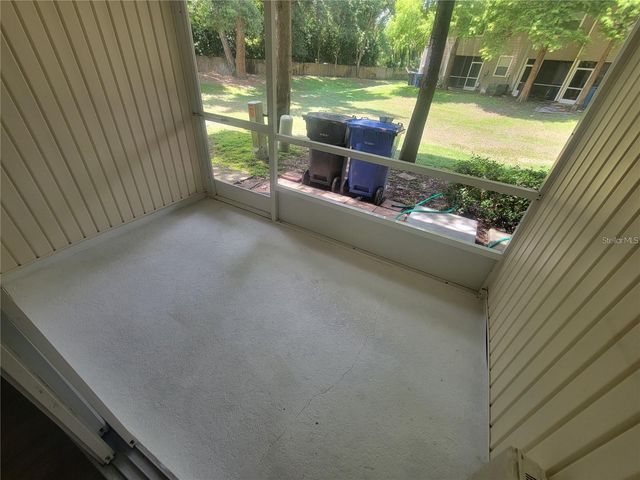 2221 GOLDEN OAK LANE, Valrico, FL 33594