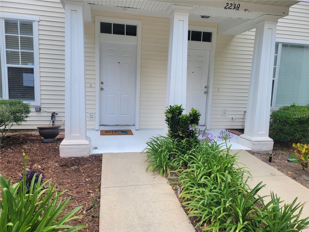 2221 GOLDEN OAK LANE, Valrico, FL 33594