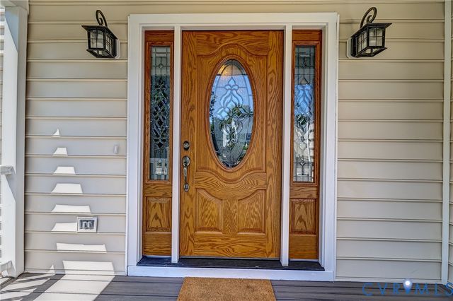 1325 Hawkins Wood Cir, Midlothian, VA 23114