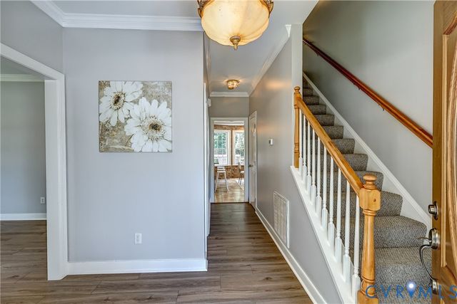 1325 Hawkins Wood Cir, Midlothian, VA 23114