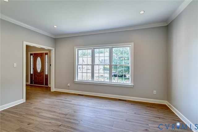 1325 Hawkins Wood Cir, Midlothian, VA 23114
