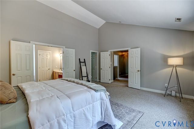 1325 Hawkins Wood Cir, Midlothian, VA 23114