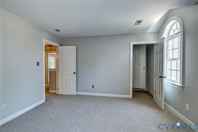 1325 Hawkins Wood Cir, Midlothian, VA 23114