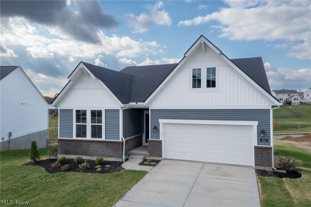 794 Colesbourne Circle, Green, OH 44685