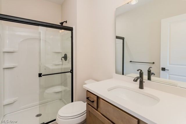 794 Colesbourne Circle, Green, OH 44685
