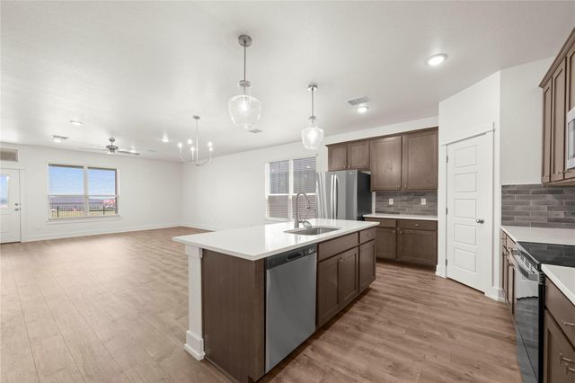 540 Gus LOOP, Georgetown, TX 78626