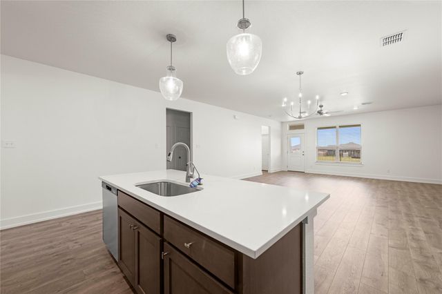 540 Gus LOOP, Georgetown, TX 78626