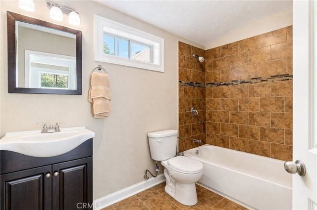 737 E 47th Street, Los Angeles, CA 90011