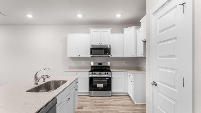38 Rudder Lane, Freeport, FL 32439