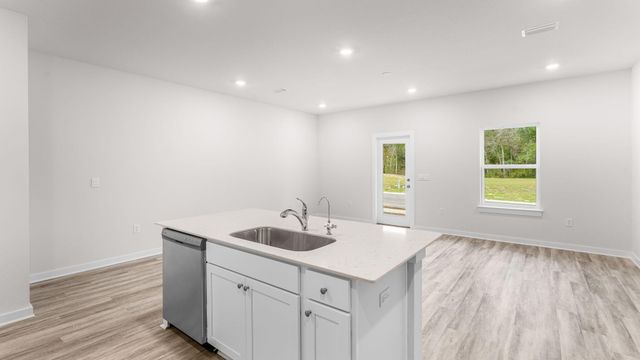 38 Rudder Lane, Freeport, FL 32439