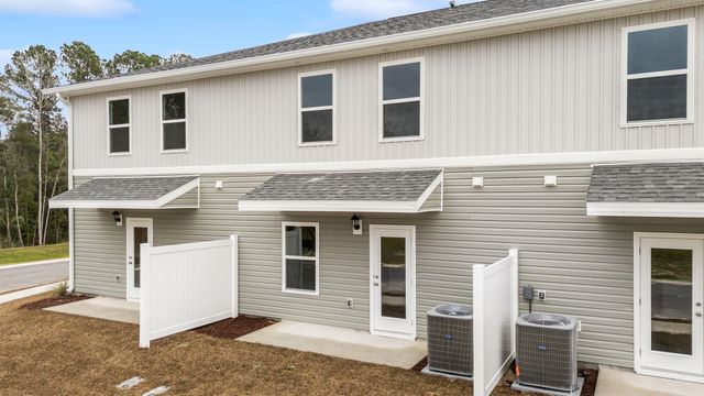 38 Rudder Lane, Freeport, FL 32439