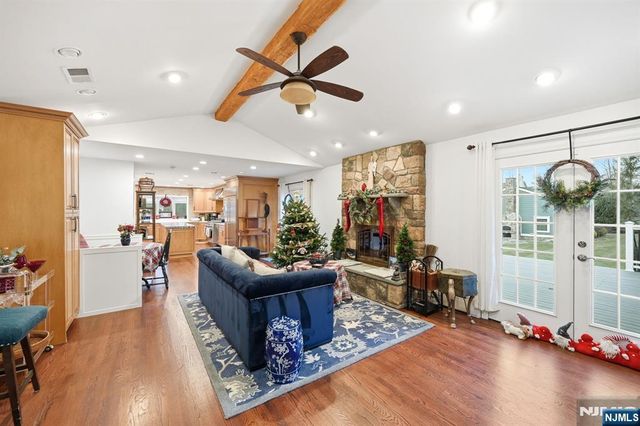 85 Oak Drive, Upper Saddle River, NJ 07458