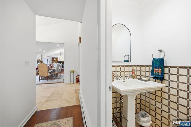 85 Oak Drive, Upper Saddle River, NJ 07458