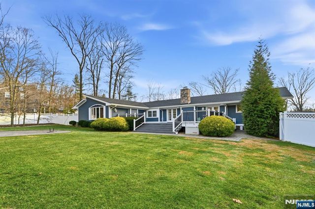 85 Oak Drive, Upper Saddle River, NJ 07458