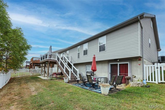 2153 Warwick Castle Drive, Imperial, MO 63052