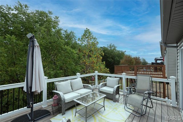 2153 Warwick Castle Drive, Imperial, MO 63052