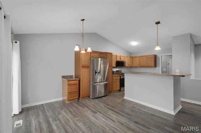 2153 Warwick Castle Drive, Imperial, MO 63052