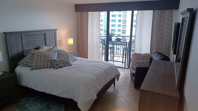 2800 N Highway A1a 806, Fort Pierce, FL 34949