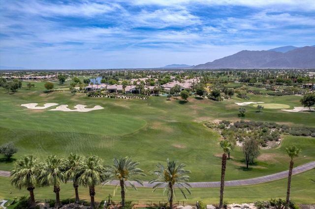 58242 Aracena, La Quinta, CA 92253