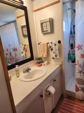 7901 40TH AVENUE N 60, St Petersburg, FL 33709