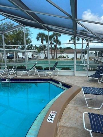 7901 40TH AVENUE N 60, St Petersburg, FL 33709