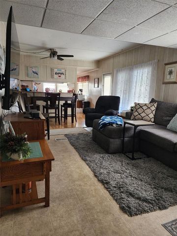 7901 40TH AVENUE N 60, St Petersburg, FL 33709