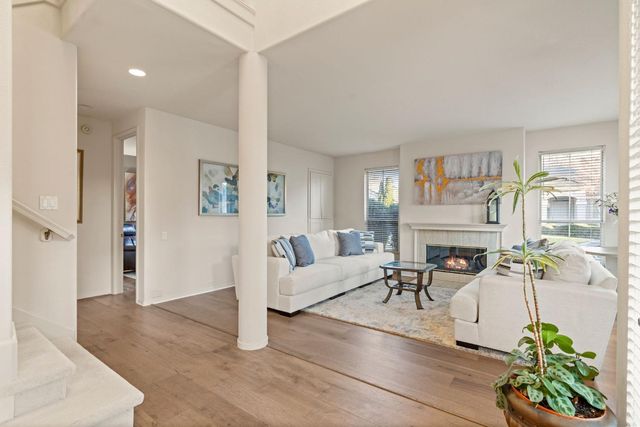 7717 E Port Dr, Sacramento, CA 95831