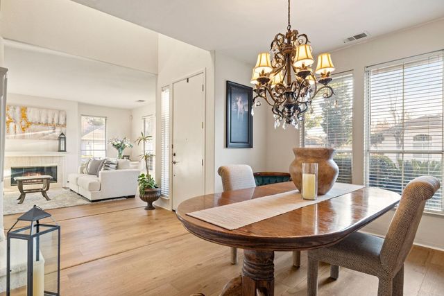 7717 E Port Dr, Sacramento, CA 95831