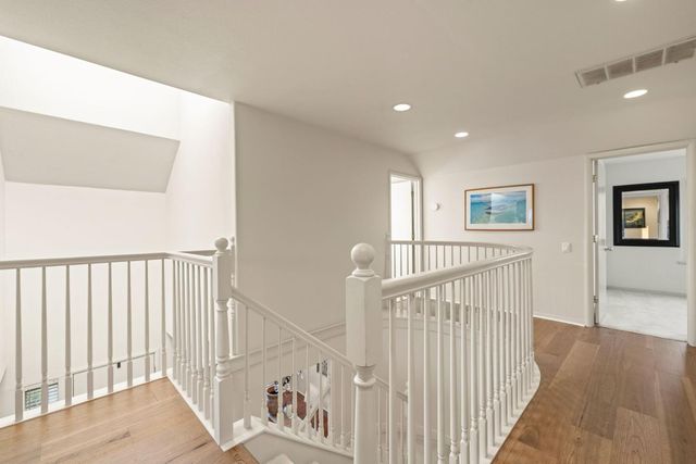 7717 E Port Dr, Sacramento, CA 95831
