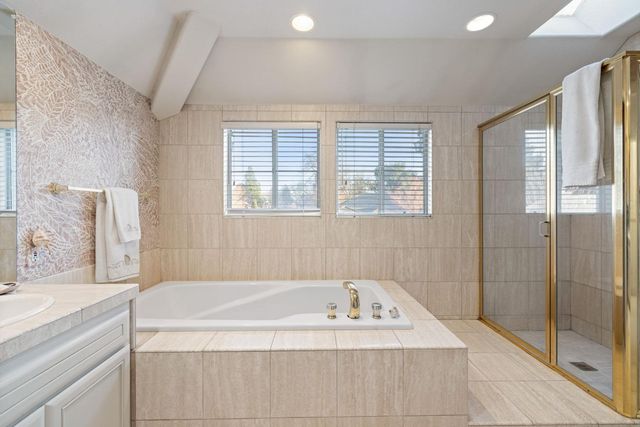 7717 E Port Dr, Sacramento, CA 95831