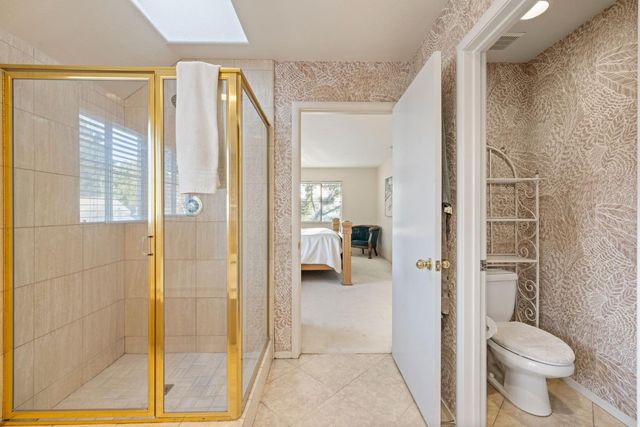 7717 E Port Dr, Sacramento, CA 95831