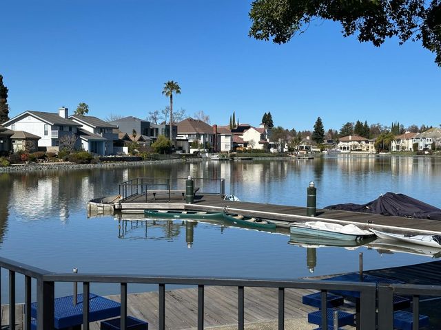 7717 E Port Dr, Sacramento, CA 95831