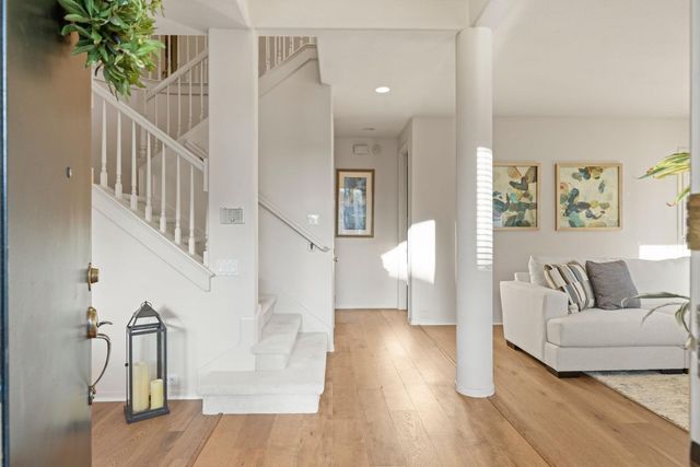 7717 E Port Dr, Sacramento, CA 95831