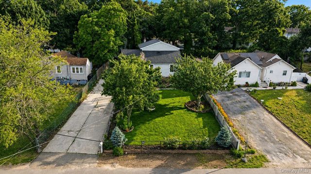 11 Jefferson Avenue, Wyandanch, NY 11798