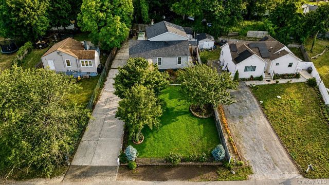 11 Jefferson Avenue, Wyandanch, NY 11798