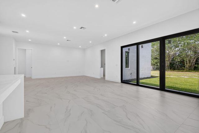 5356 Colbright Road, Lake Worth, FL 33467
