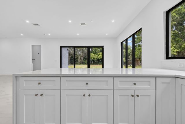 5356 Colbright Road, Lake Worth, FL 33467