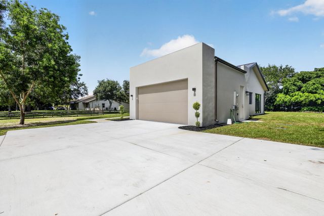 5356 Colbright Road, Lake Worth, FL 33467