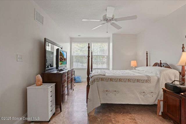 1940 Winchester Circle, 3, Vero Beach, FL 32966