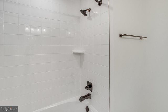 35619 PINE NEEDLE LN, Locust Grove, VA 22508