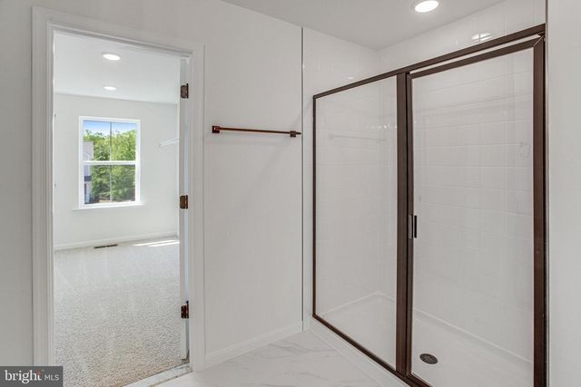 35619 PINE NEEDLE LN, Locust Grove, VA 22508