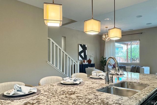 874 Erin Way, Napa, CA 94559